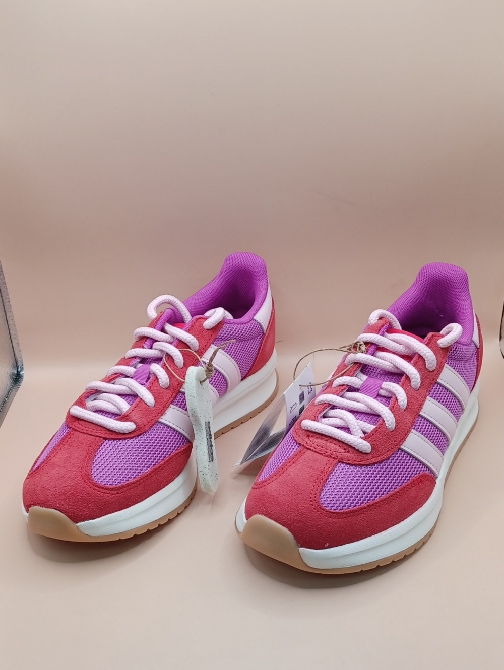 Adidas Womens Run 70s 2.0 Sneaker Scarlet/Purple Burst Size 5 US